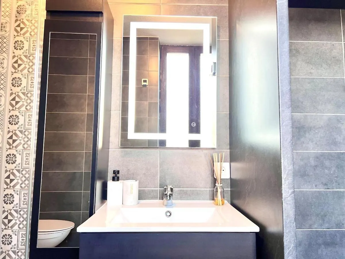 Spacieux T2 Avec Balcon Cluses Apartment
